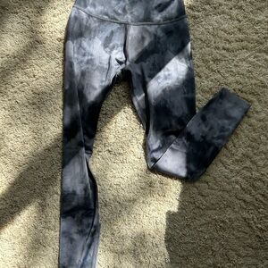 Beyond Yoga Black and Gray Leggings Full-Length Stretch